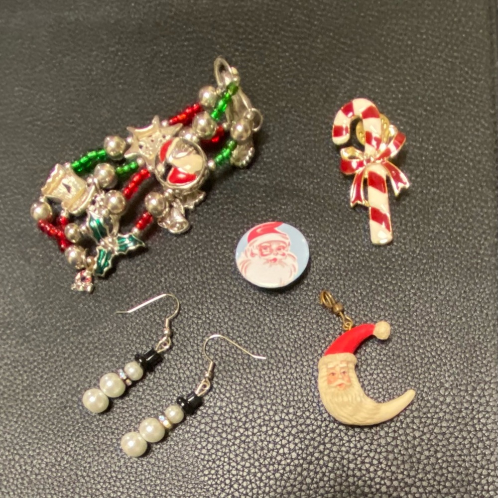 Christmas fun accessory bundle. Bracelet, handmade earrings and more.